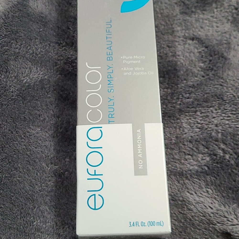 Eufora Color permanent professional hair dyes